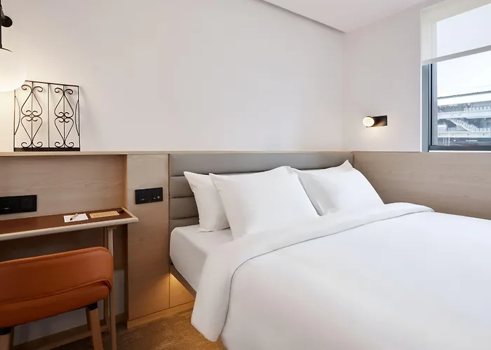 Asai Sathorn Hotel 4*