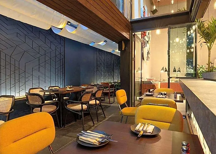 Asai Sathorn Hotel 4*