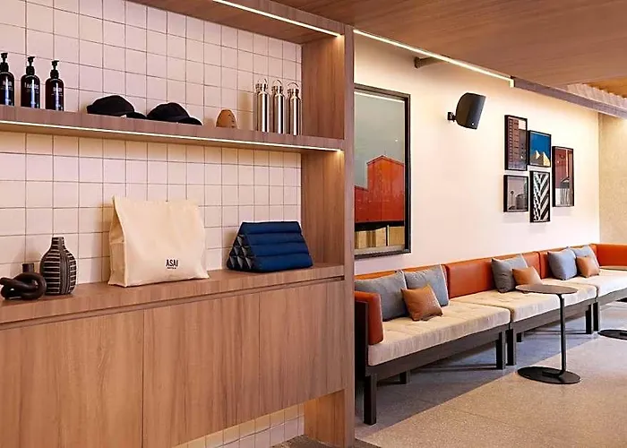 Asai Sathorn Hotel 4*