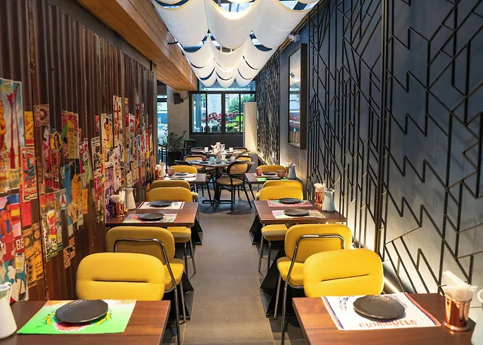 Asai Sathorn מלון 4*